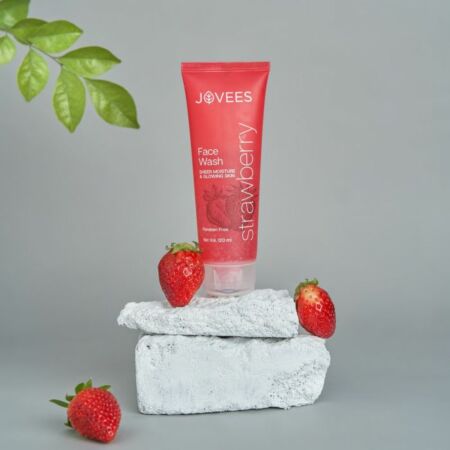 strawberry_face_wash_1