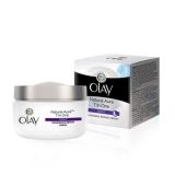 Olay Natural Aura Day Cream With SPF 15, Glowing Radiance Cream With Niacinamide, Vitamin Pro B5, E (50gm)